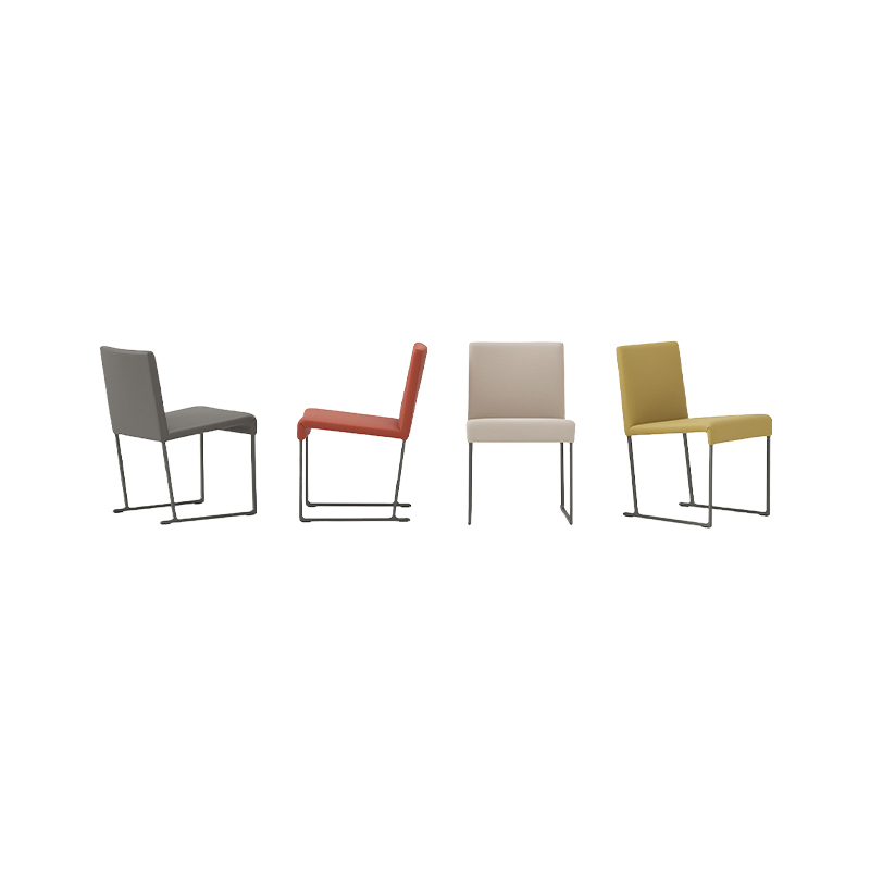 The Riley Dining Chair is Like an Elegant Messenger of Minimalist Aesthetics, Quietly Stepping Into Your Living Space.
