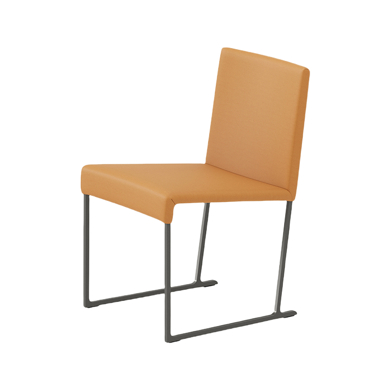 The Riley Dining Chair is Like an Elegant Messenger of Minimalist Aesthetics, Quietly Stepping Into Your Living Space.